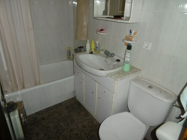 3 sypialnia Dom blizniak na sprzedaż w Yecla z garażem - 46 000 € (Ref: 8569140)