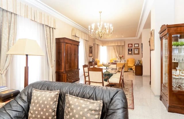 4 soverom Hus til salgs i Jumilla - € 676 000 (Ref: 8575283)