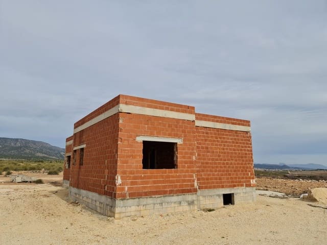 3 Zimmer Villa zu verkaufen in Pinoso mit Pool Garage - 365.000 € (Ref: 8575295)
