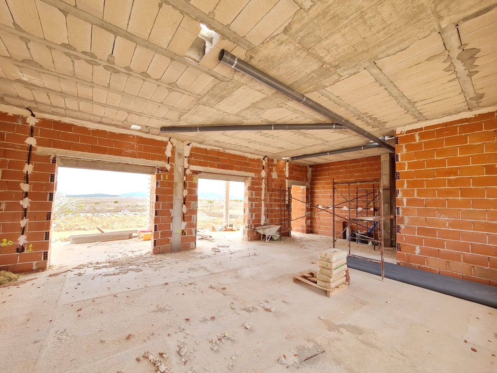 3 Zimmer Villa zu verkaufen in Pinoso mit Pool Garage - 365.000 € (Ref: 8575295)