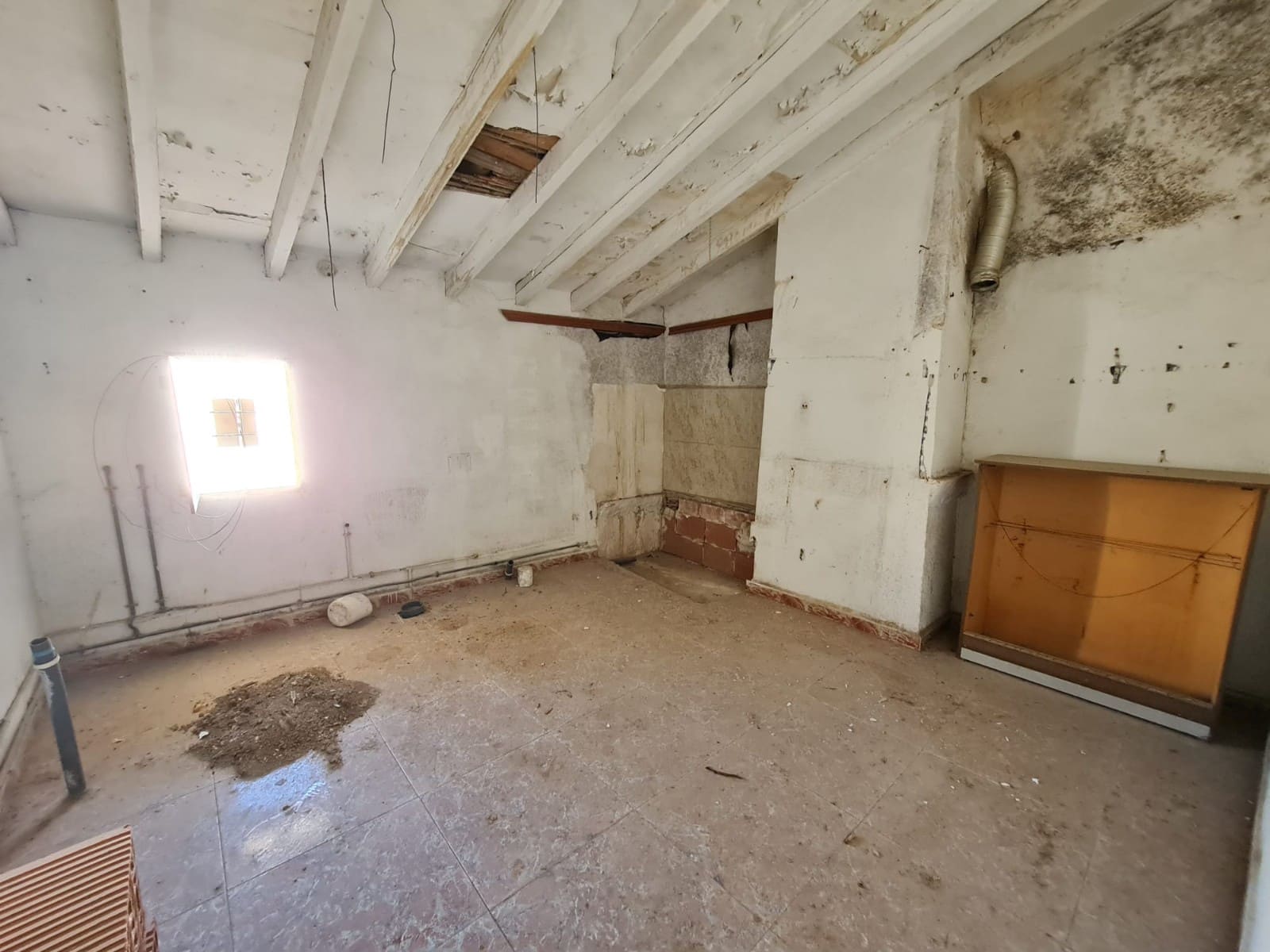 3 makuuhuone Omakotitalo myytävänä paikassa Pinoso - 149 995 € (Ref: 8580515)