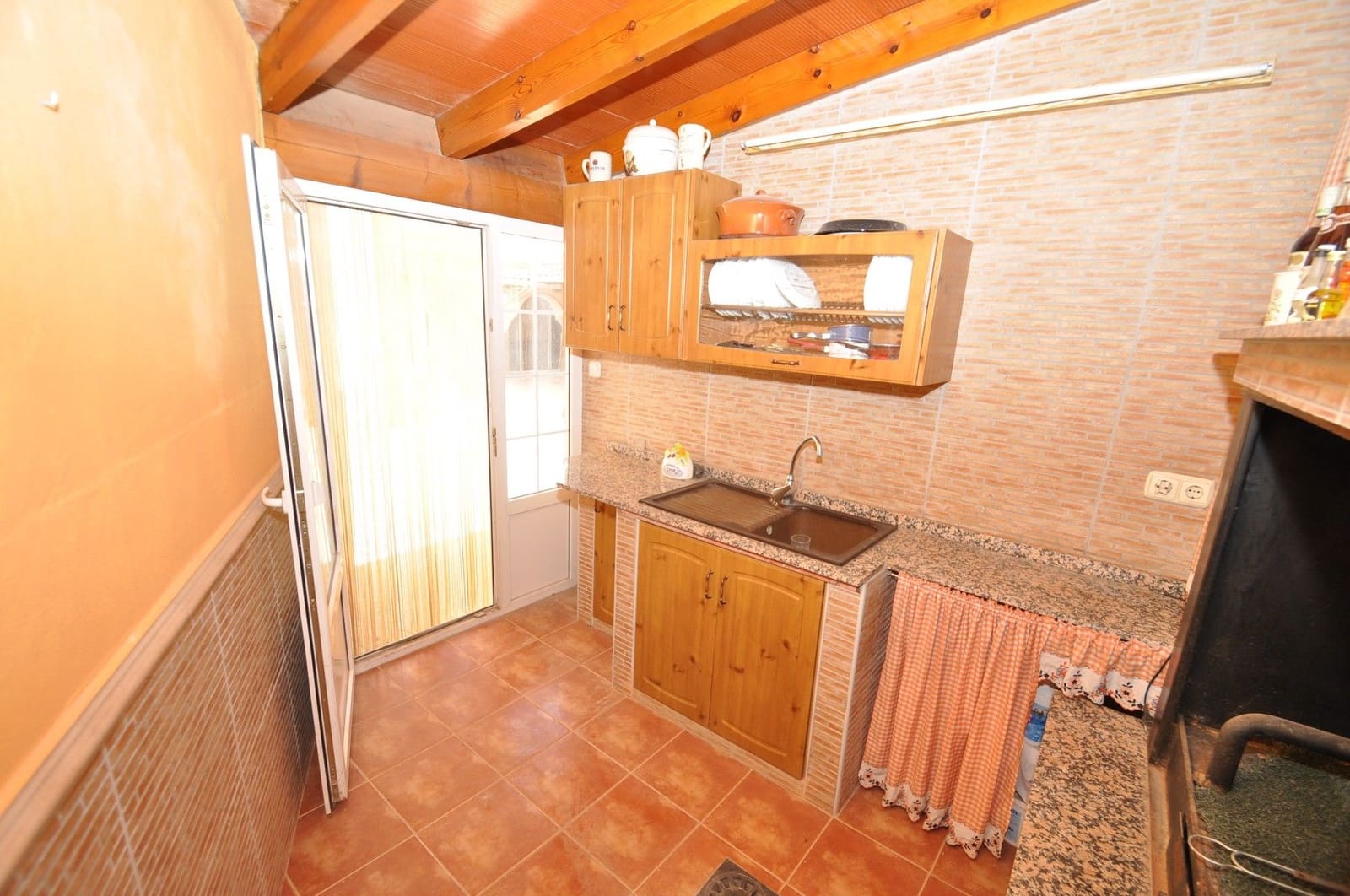 5 bedroom Villa for sale in L'Alguena / Alguenya with garage - € 272,995 (Ref: 8580523)