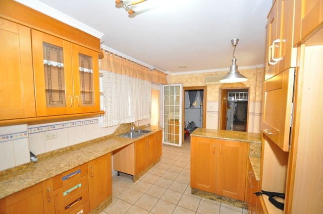 5 chambre Villa/Maison à vendre à L'Algueña / Alguenya avec garage - 272 995 € (Ref: 8580523)
