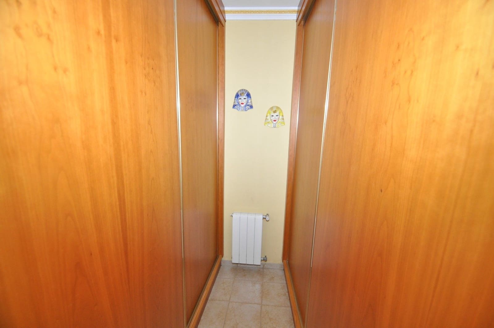 5 bedroom Villa for sale in L'Alguena / Alguenya with garage - € 272,995 (Ref: 8580523)