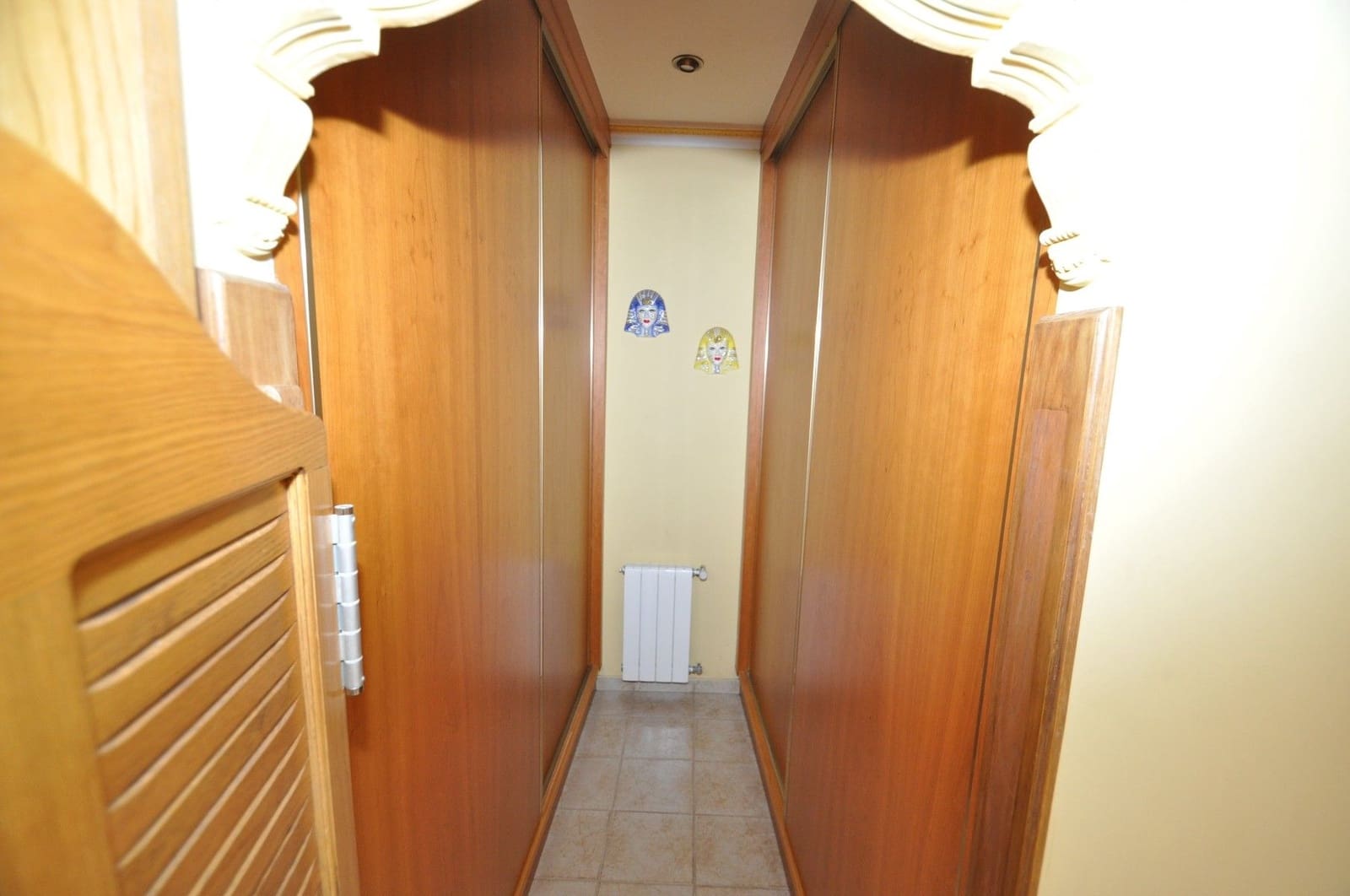 5 bedroom Villa for sale in L'Alguena / Alguenya with garage - € 272,995 (Ref: 8580523)