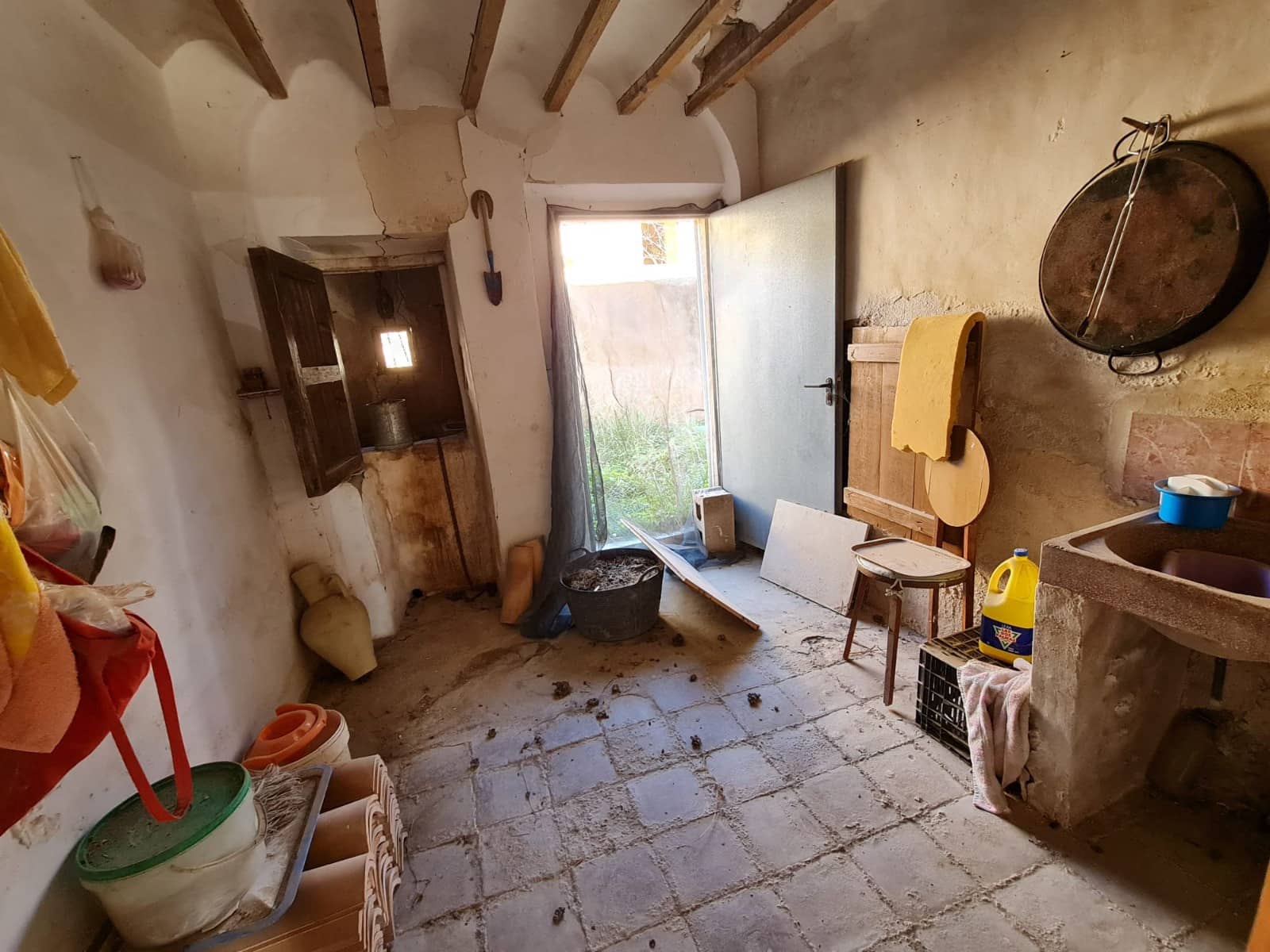Casa de 6 habitaciones en Pinoso en venta - 114.995 € (Ref: 8580524)