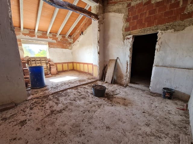 6 chambre Maison de Ville à vendre à Pinoso - 114 995 € (Ref: 8580524)