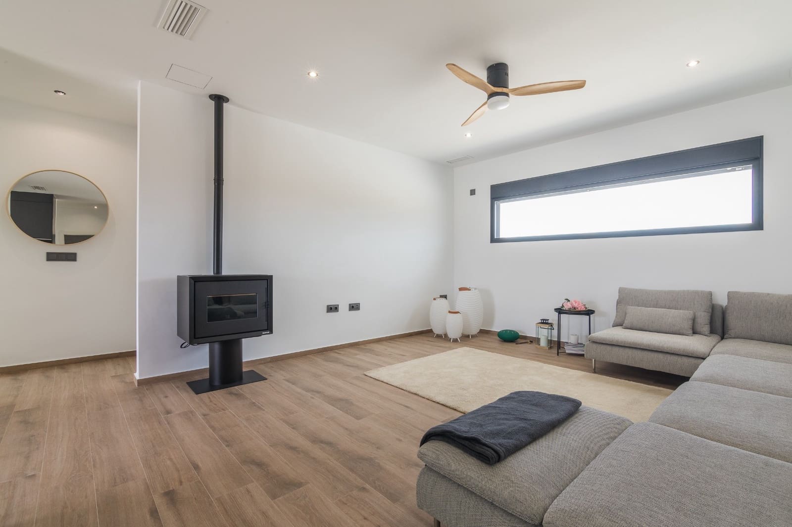 3 bedroom Villa for sale in Aspe with pool - € 265,000 (Ref: 8620746)