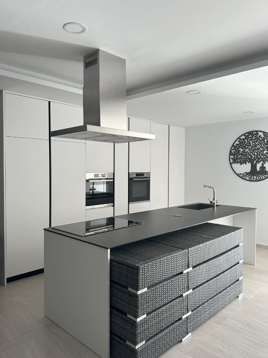 3 bedroom Villa for sale in Pinoso with pool - € 336,000 (Ref: 8620748)