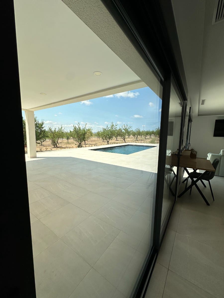 3 bedroom Villa for sale in Pinoso with pool - € 336,000 (Ref: 8620748)