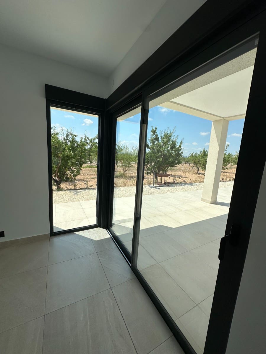 3 bedroom Villa for sale in Pinoso with pool - € 336,000 (Ref: 8620748)