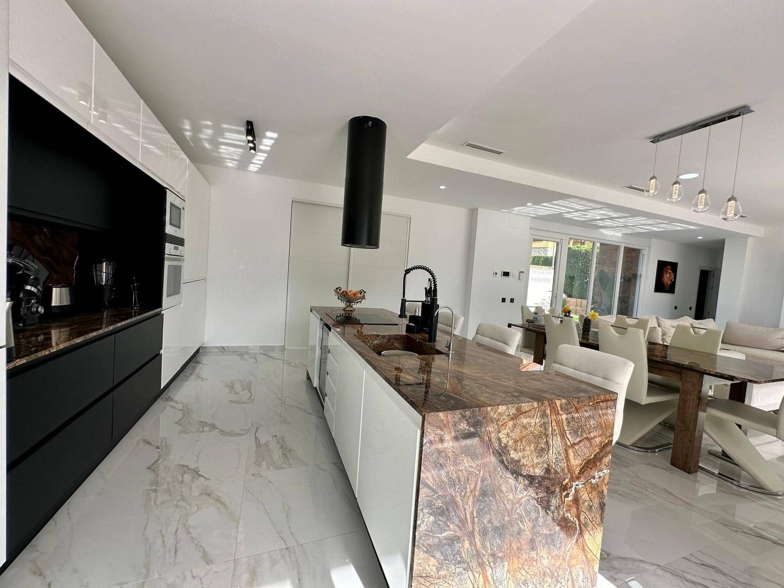 Chalet de 5 habitaciones en Petrel / Petrer en venta con piscina garaje - 849.995 € (Ref: 8620762)