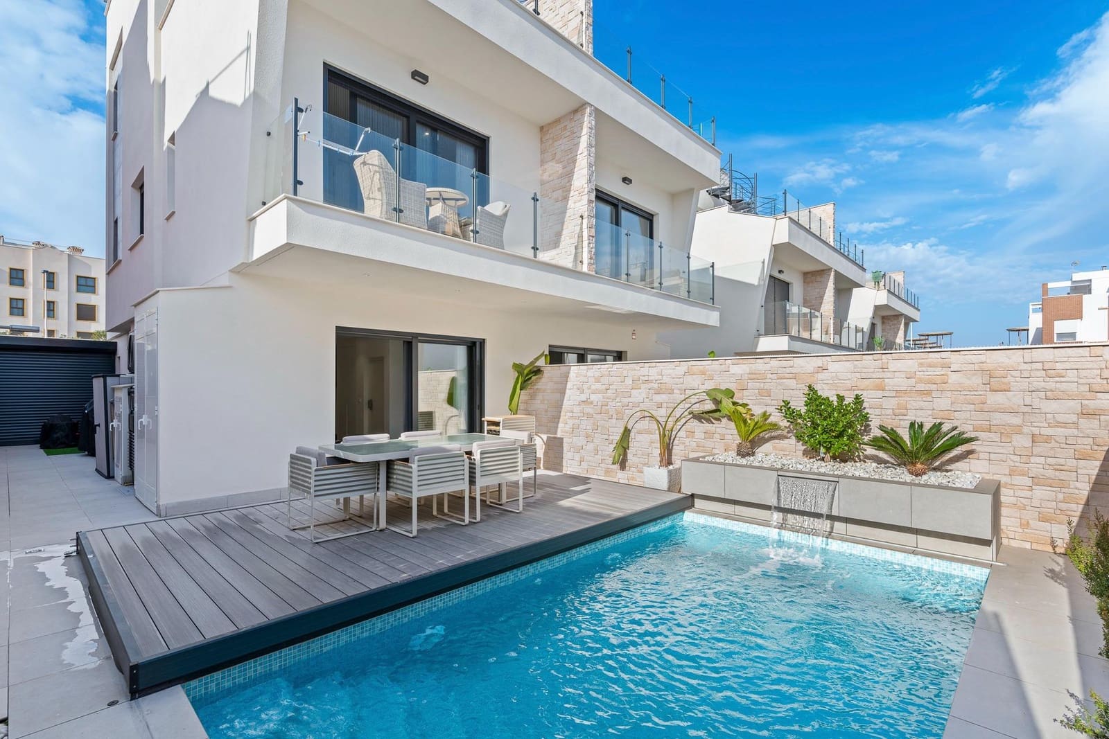 4 soveværelse Villa til salg i Guardamar del Segura med swimmingpool garage - € 507.050 (Ref: 8633724)