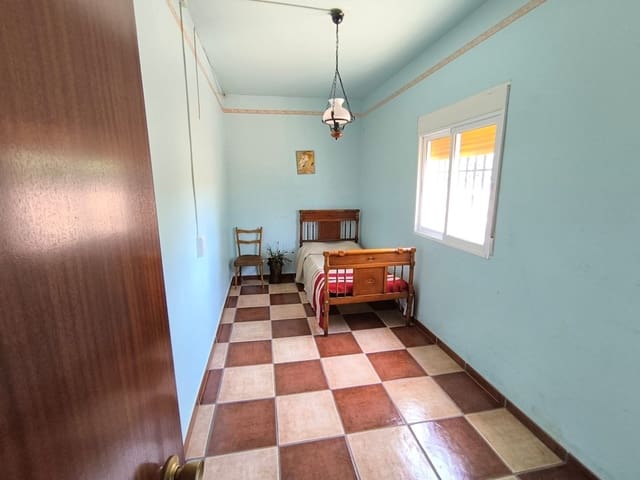 5 bedroom Villa for sale in Jumilla - € 159,000 (Ref: 8646914)