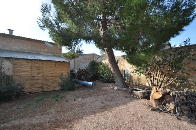 7 chambre Maison de Ville à vendre à Pinoso avec piscine garage - 259 995 € (Ref: 8701408)