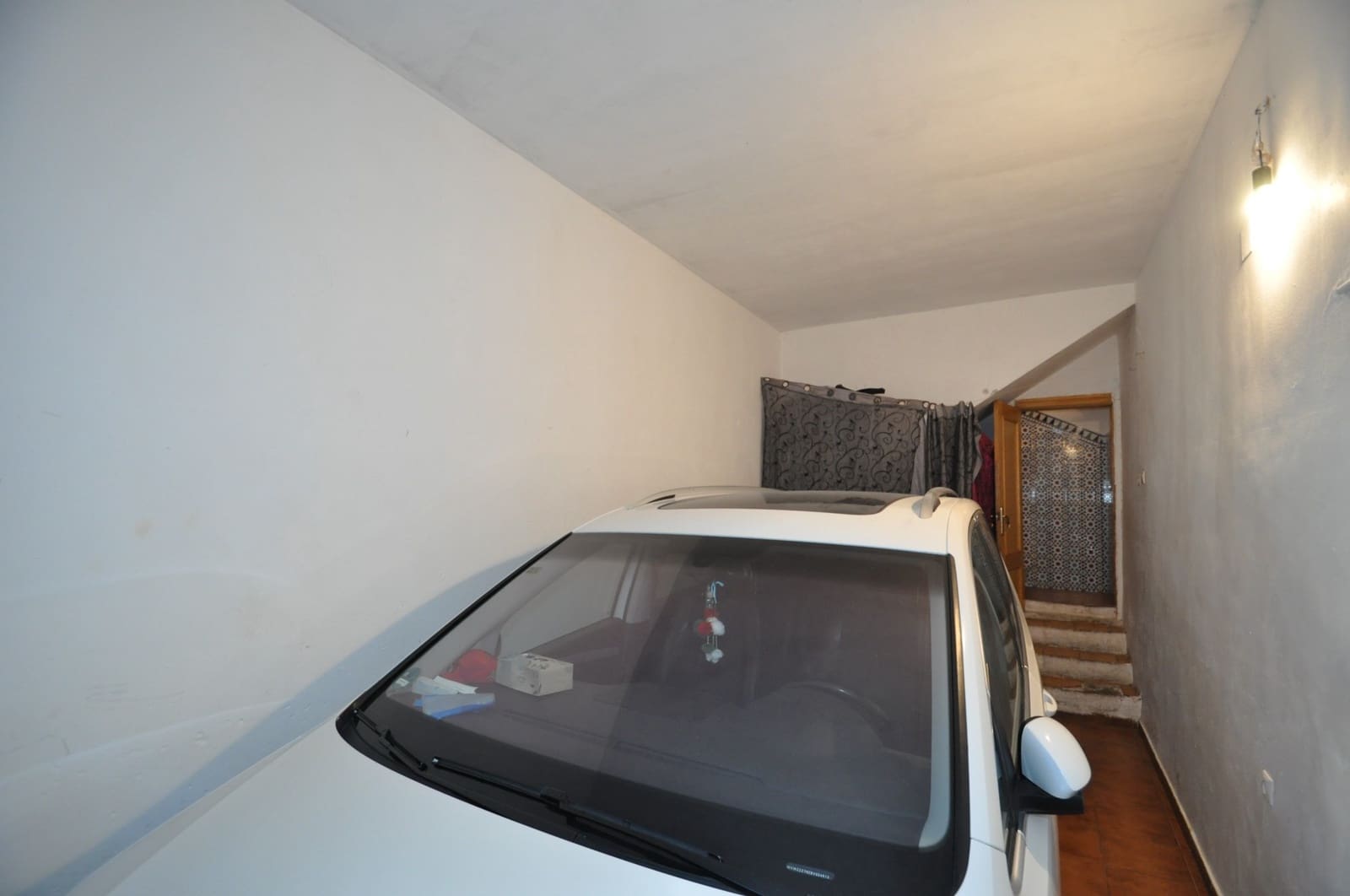 6 makuuhuone Omakotitalo myytävänä paikassa Pinoso mukana 
autotalli - 157 495 € (Ref: 8712973)
