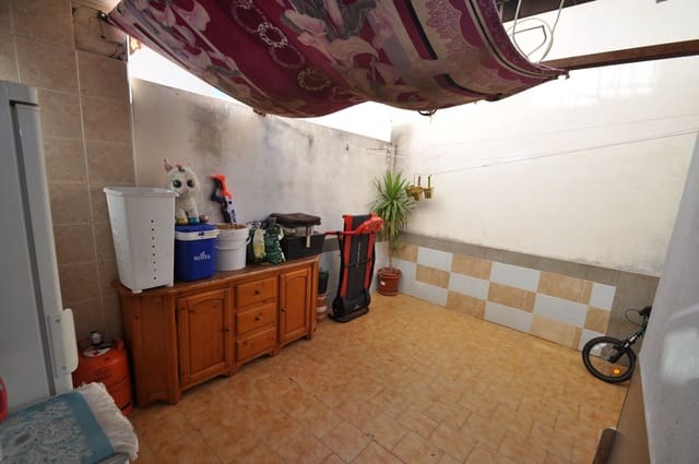6 Zimmer Haus zu verkaufen in Pinoso mit Garage - 157.495 € (Ref: 8712973)