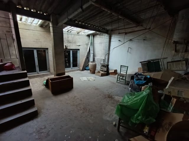 5 slaapkamer Huis te koop in Pinoso met garage - € 115.995 (Ref: 8742740)