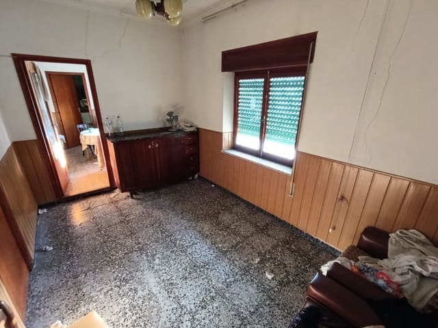 5 soverom Hus til salgs i Pinoso med garasje - € 115 995 (Ref: 8742740)