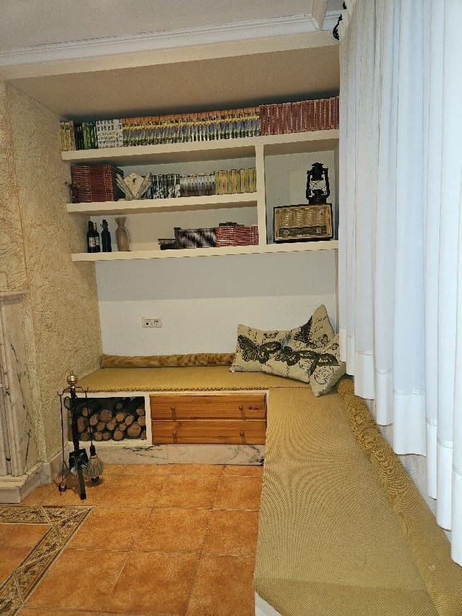 4 slaapkamer Huis te koop in Monovar / Monover met garage - € 210.000 (Ref: 8762598)