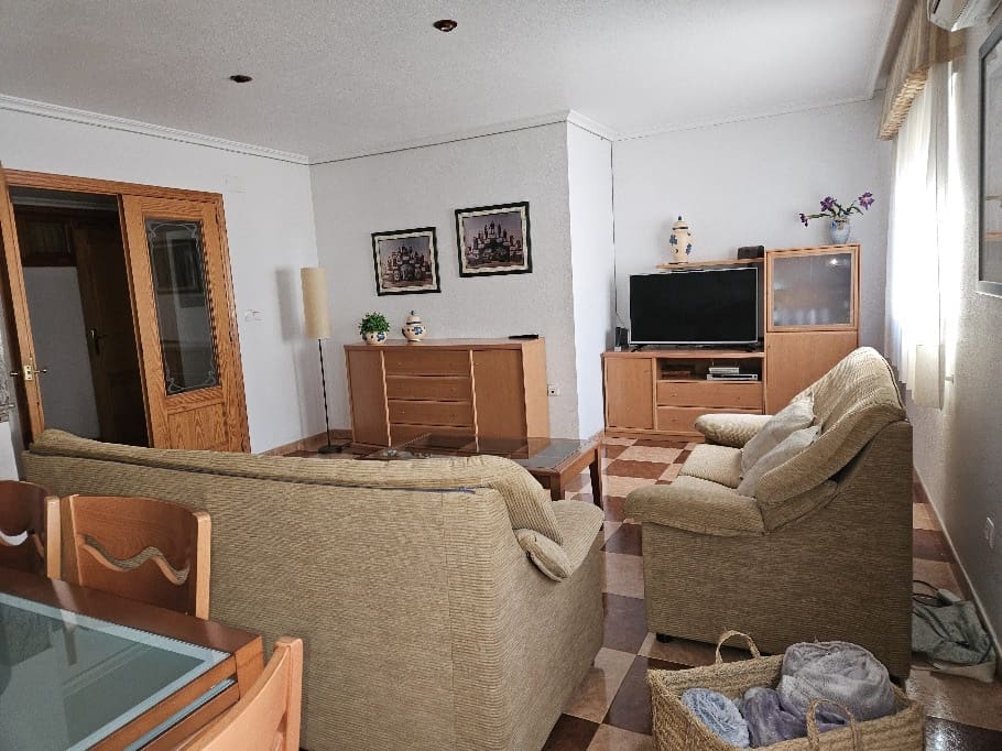 4 slaapkamer Huis te koop in Monovar / Monover met garage - € 210.000 (Ref: 8762598)