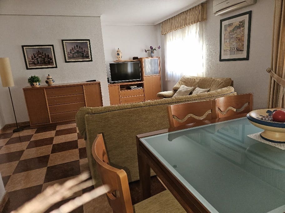 4 slaapkamer Huis te koop in Monovar / Monover met garage - € 210.000 (Ref: 8762598)