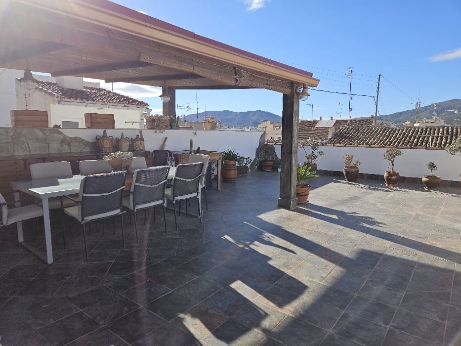 4 slaapkamer Huis te koop in Monovar / Monover met garage - € 210.000 (Ref: 8762598)