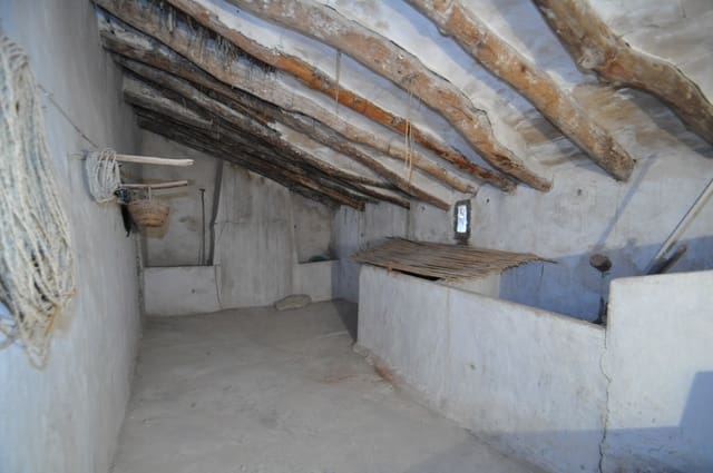 2 sypialnia Finka/Dom wiejski na sprzedaż w Fortuna - 50 000 € (Ref: 8788681)