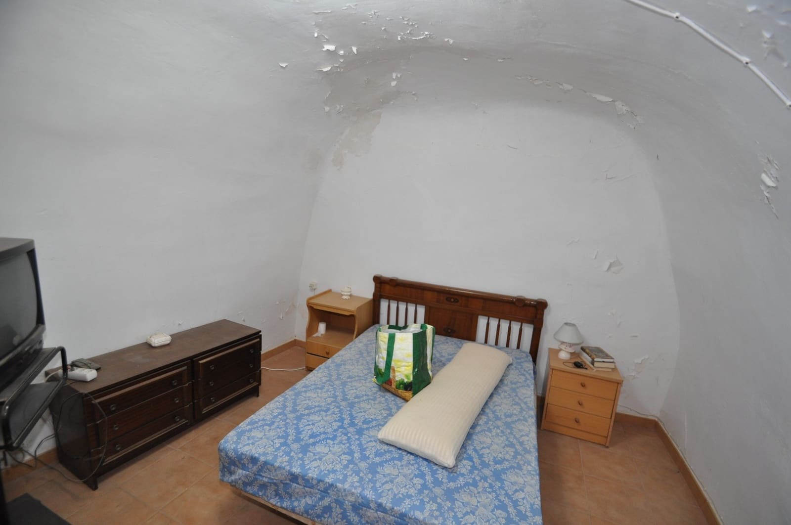 4 soverom Grottehus til salgs i Pinoso med garasje - € 135 995 (Ref: 8788682)