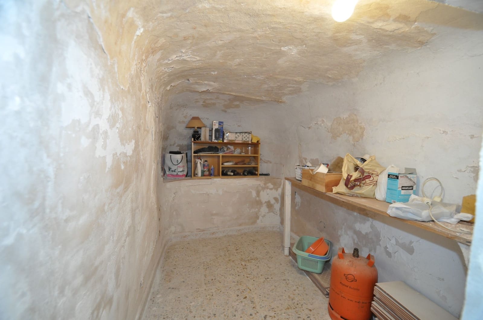 4 soverom Grottehus til salgs i Pinoso med garasje - € 135 995 (Ref: 8788682)