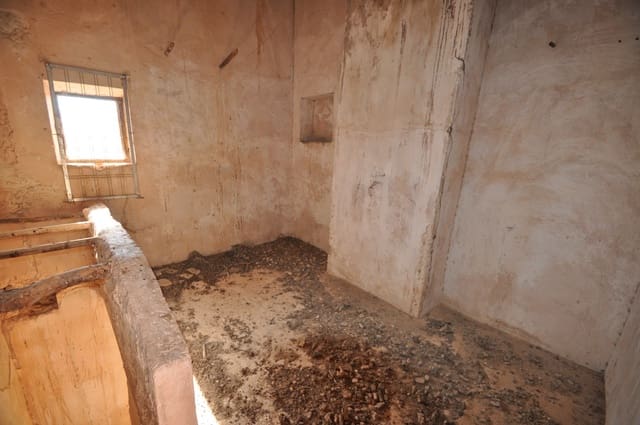 Finca/Maison de Campagne à vendre à Torre del Rico, Jumilla - 34 995 € (Ref: 8800206)