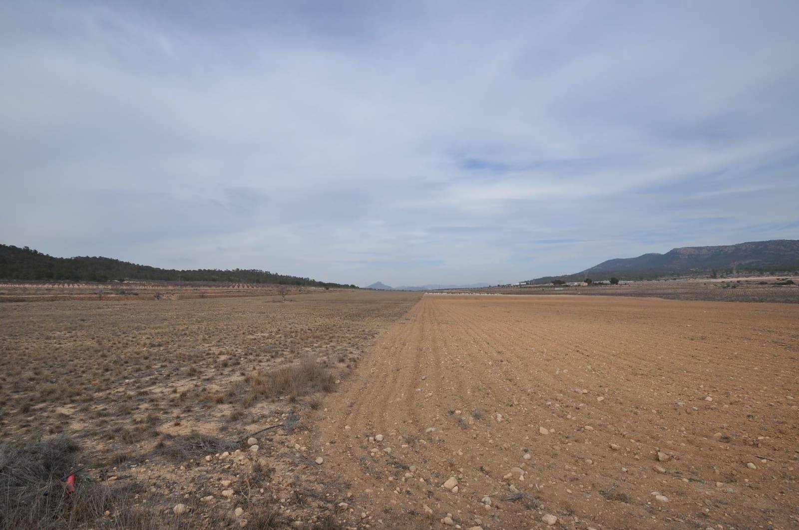 Grunde uden byggetilladelser til salg i Monovar / Monover - € 75.995 (Ref: 8834767)