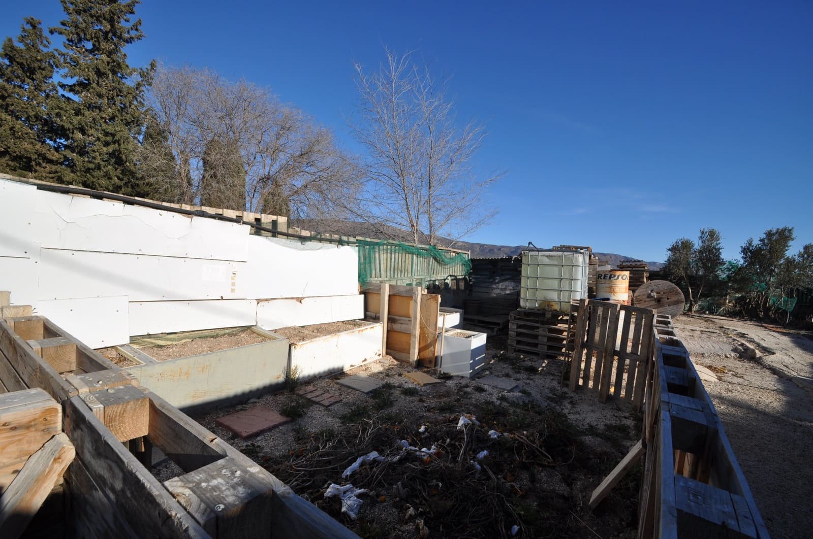 Grunde uden byggetilladelser til salg i Pinoso - € 19.995 (Ref: 8834772)