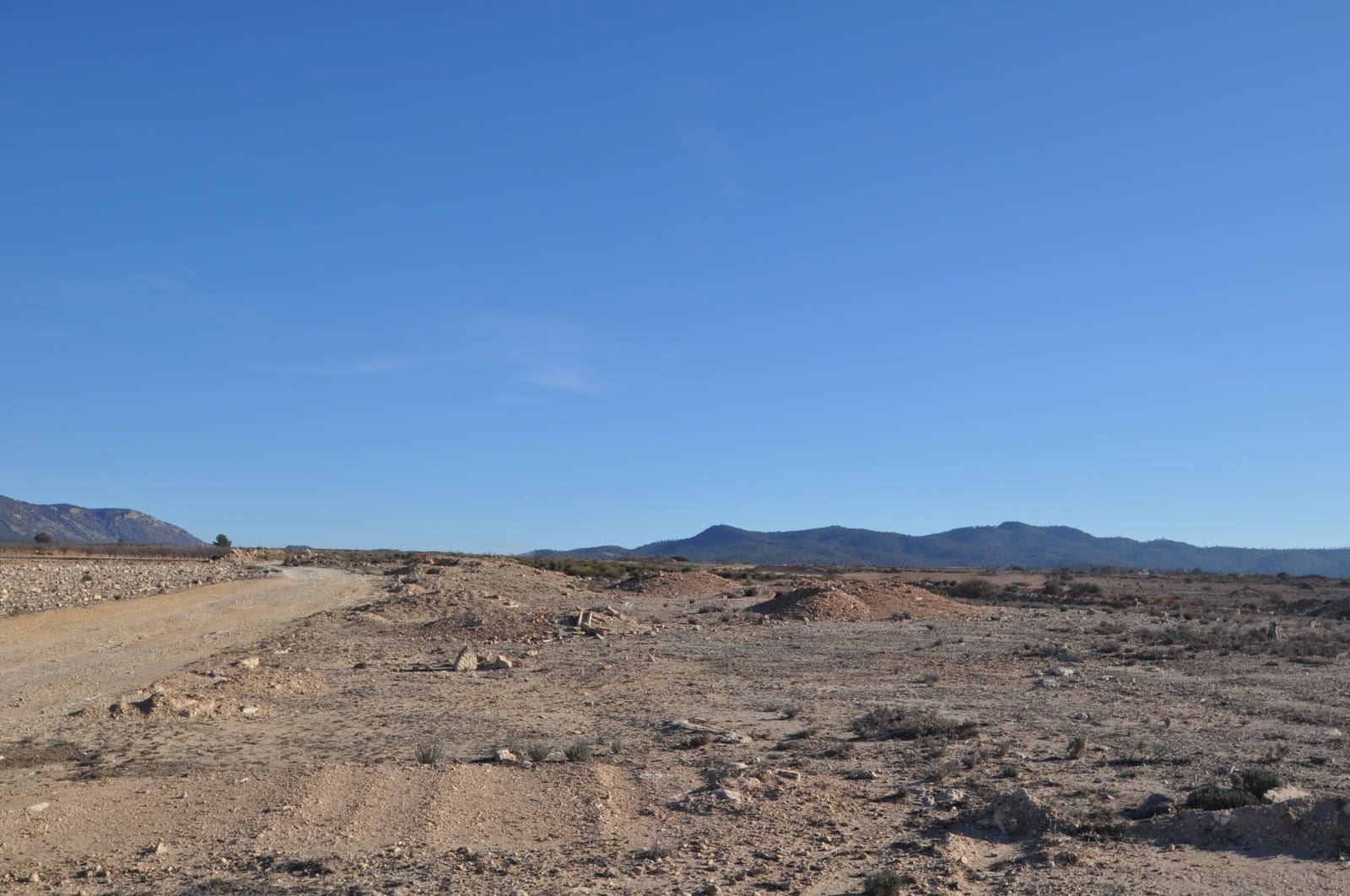 Landgrundstück zu verkaufen in Pinoso - 39.995 € (Ref: 8834776)