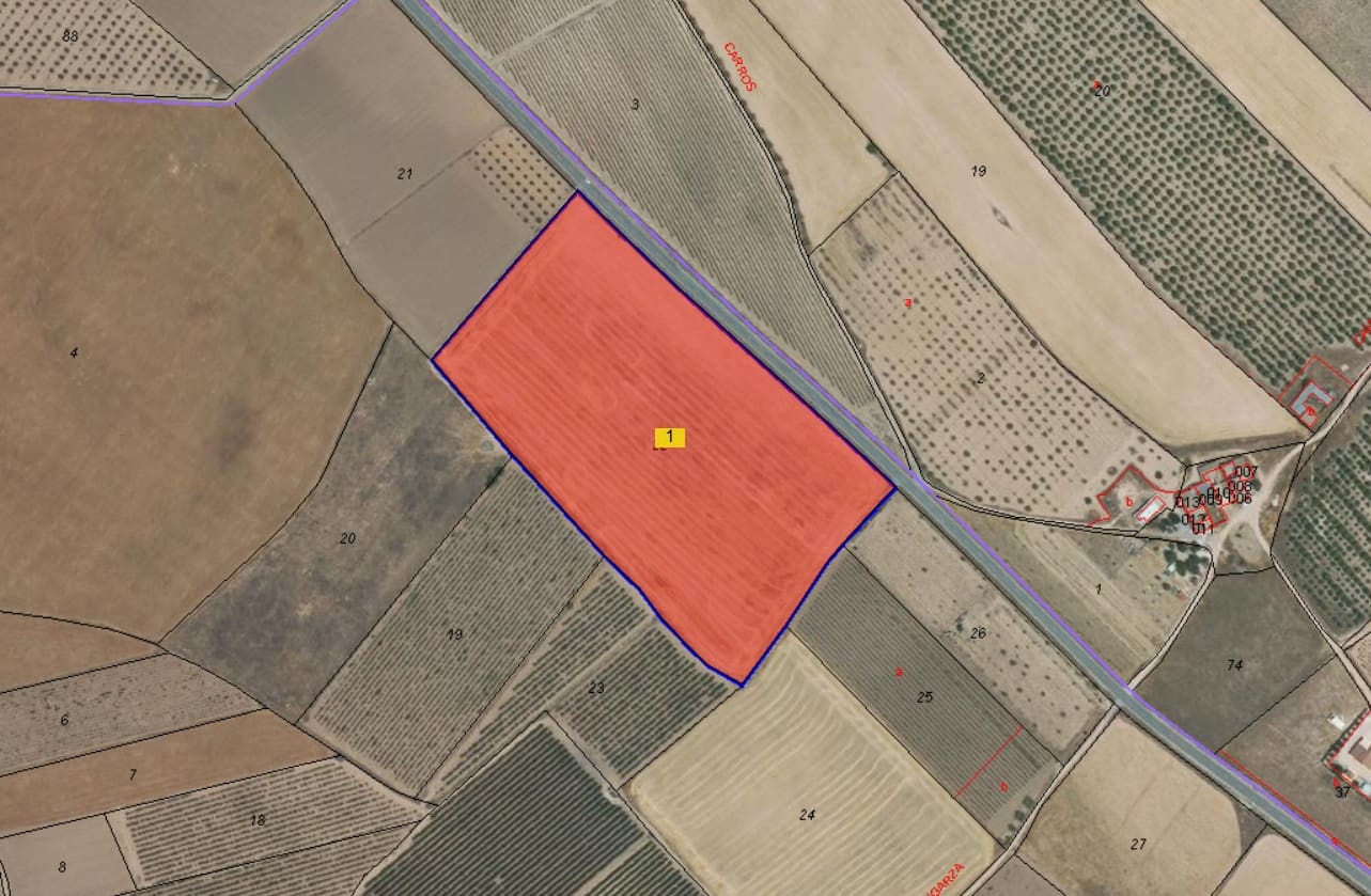 Grunde uden byggetilladelser til salg i Yecla - € 93.500 (Ref: 8845950)