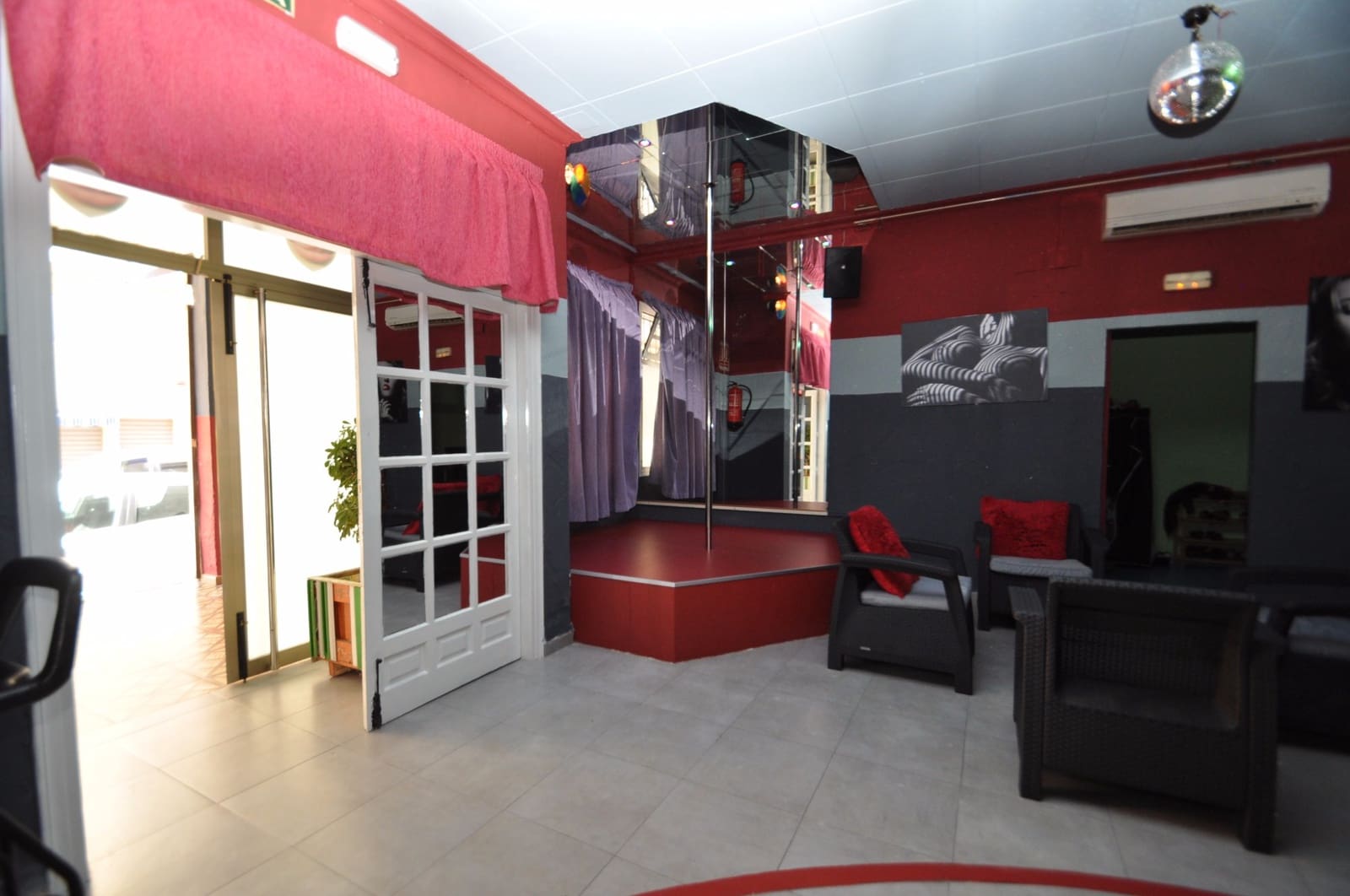 3 soverom Kommersiell til salgs i Calpe / Calp - € 299 995 (Ref: 8846898)