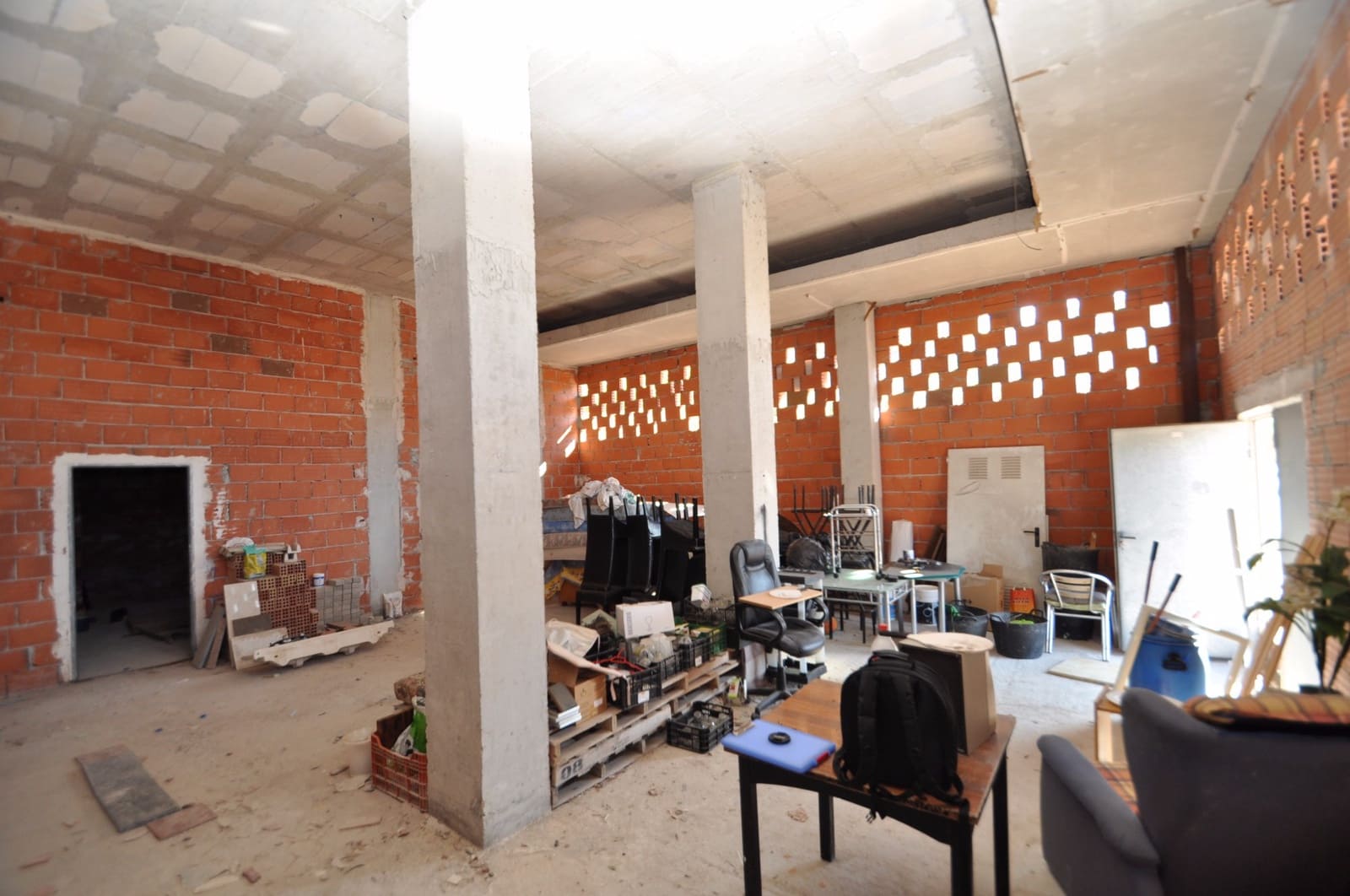 Kommersiell till salu i Calpe / Calp med garage - 249 995 € (Ref: 8846899)