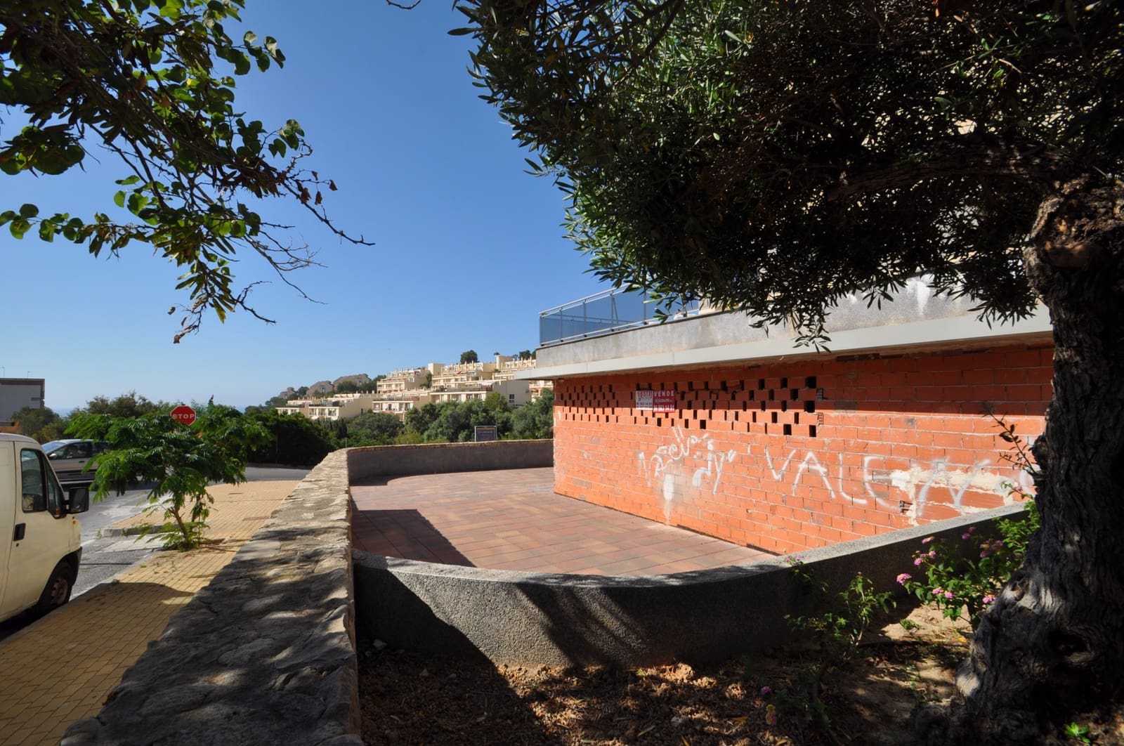 Commercieel te koop in Calpe / Calp met garage - € 249.995 (Ref: 8846899)