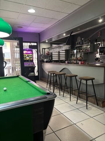 Commercial for sale in Pueblo, Calpe / Calp - € 299,995 (Ref: 8846900)