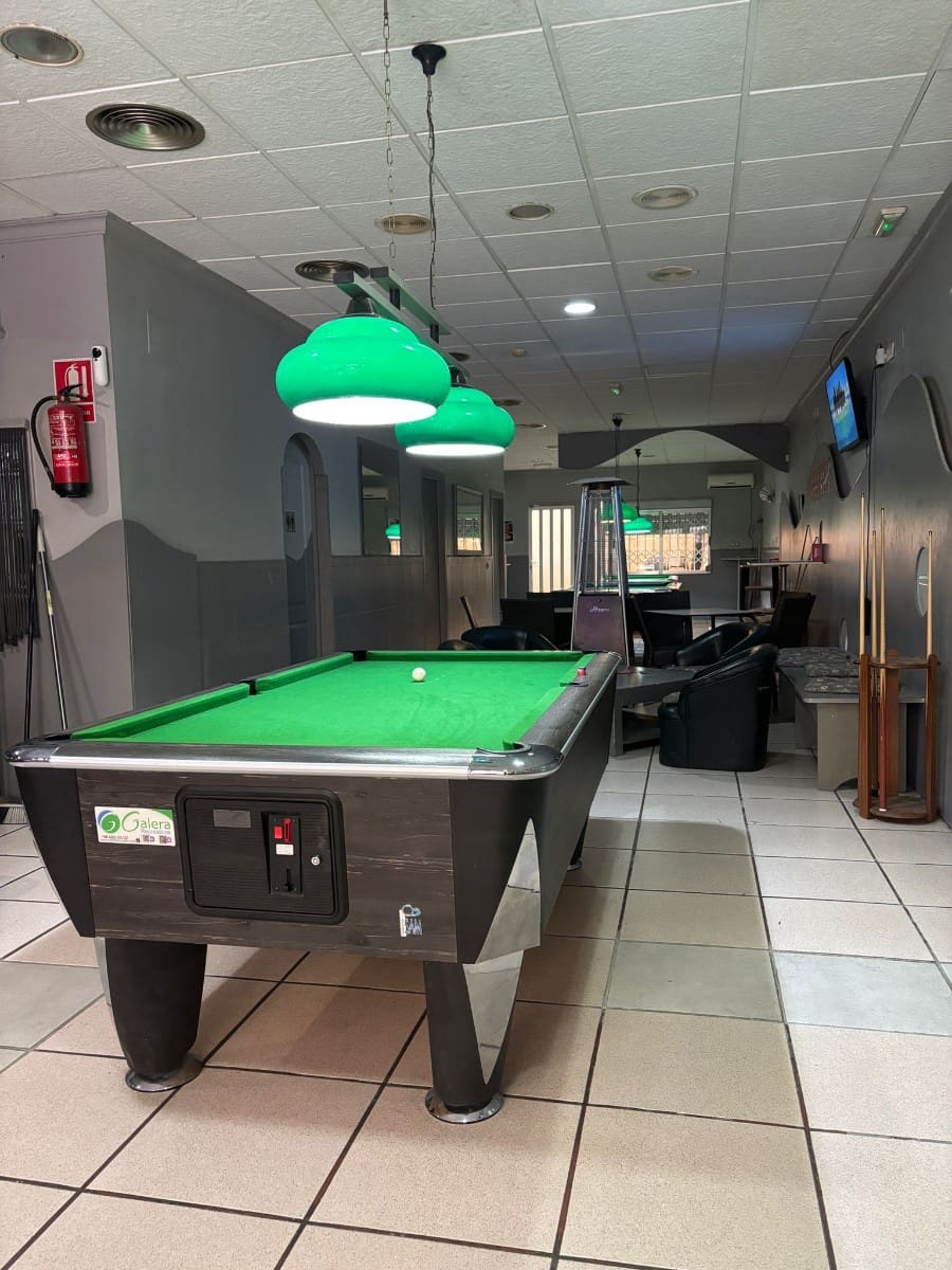 Kommersiell till salu i Calpe / Calp - 299 995 € (Ref: 8846900)