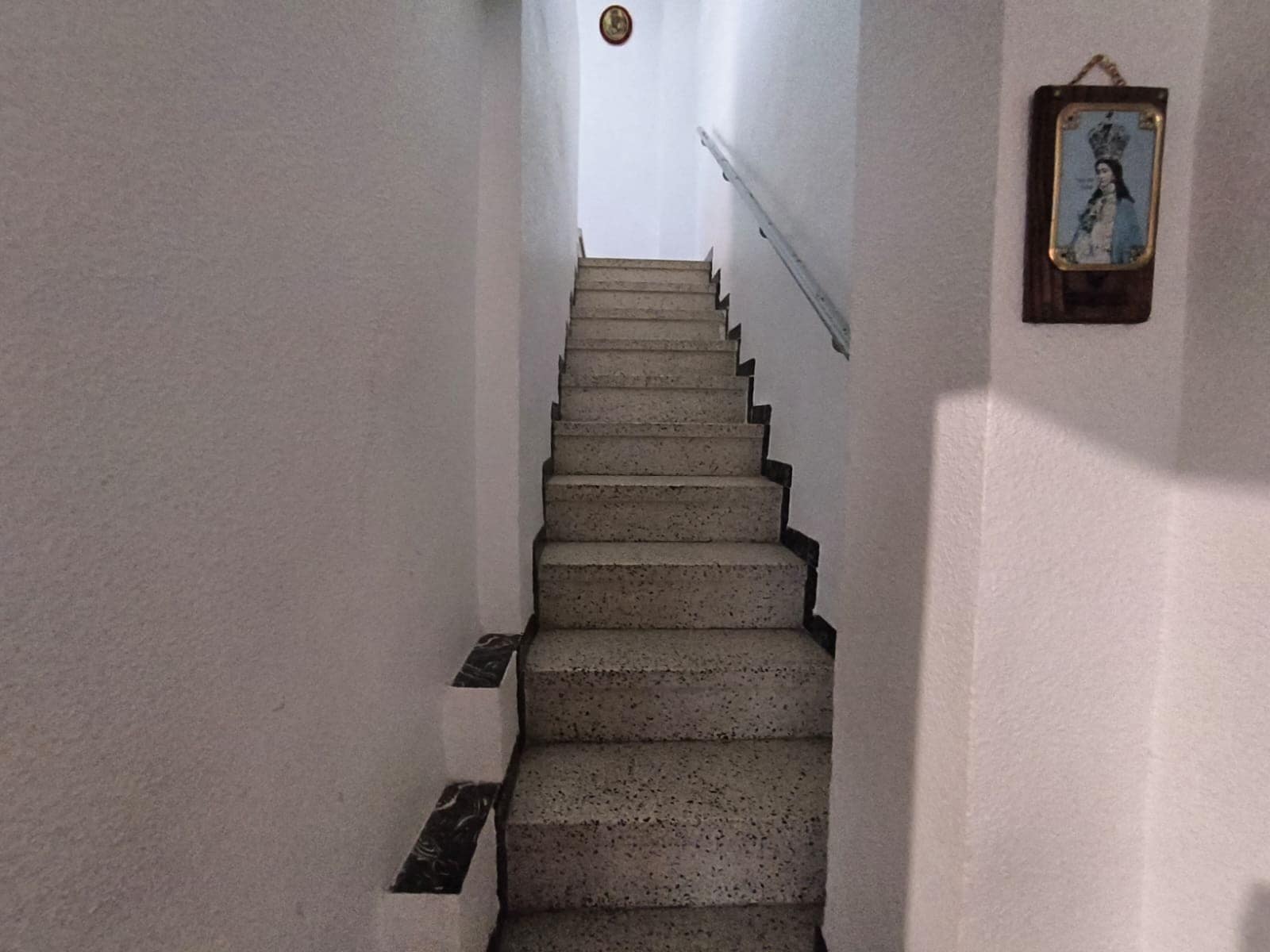 6 soverom Hus til salgs i Yecla med garasje - € 120 000 (Ref: 8851280)