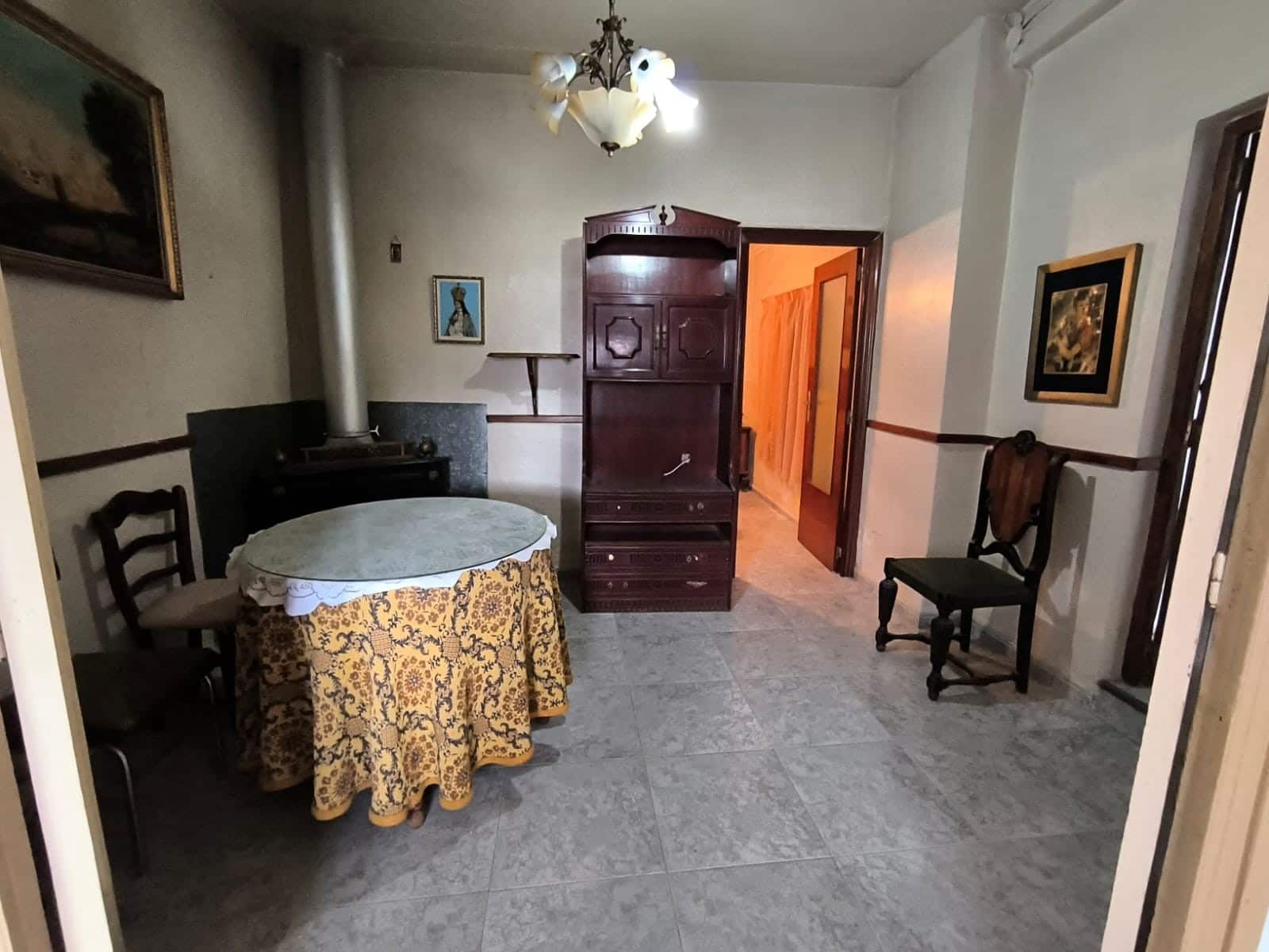 6 soverom Hus til salgs i Yecla med garasje - € 120 000 (Ref: 8851280)