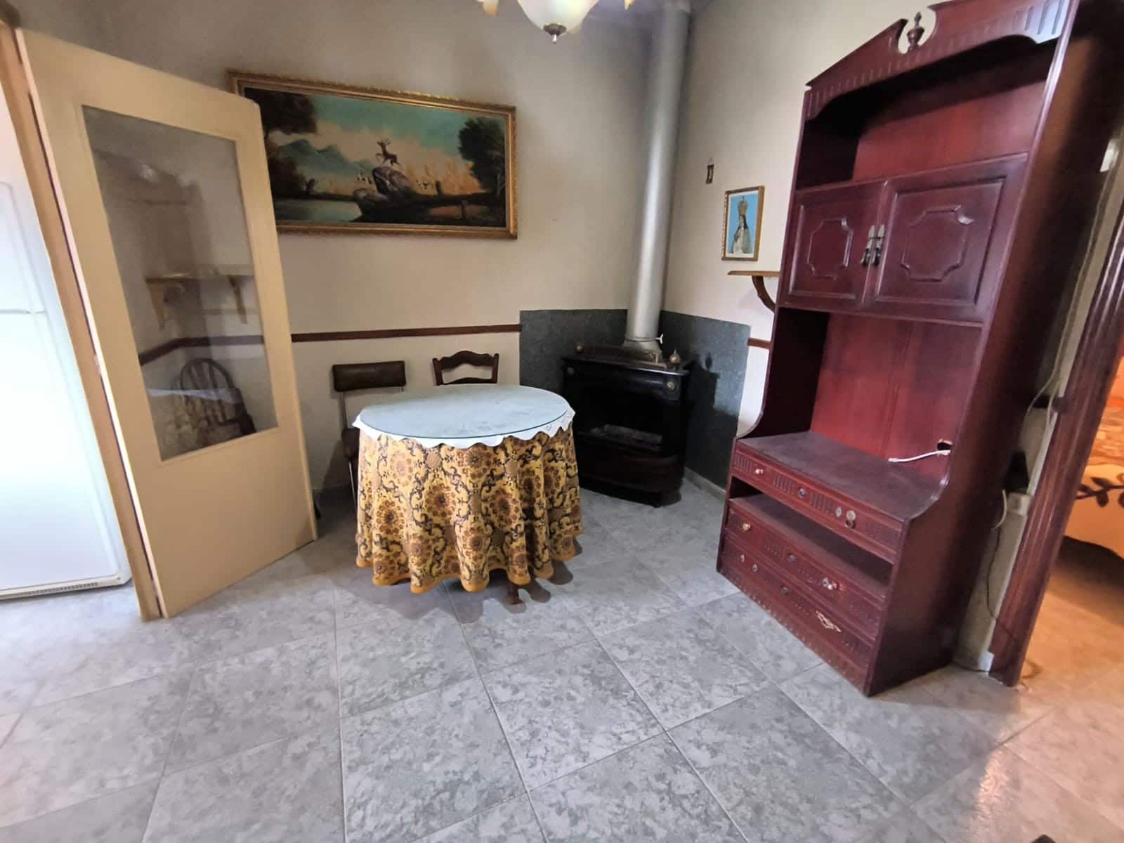 6 soverom Hus til salgs i Yecla med garasje - € 120 000 (Ref: 8851280)