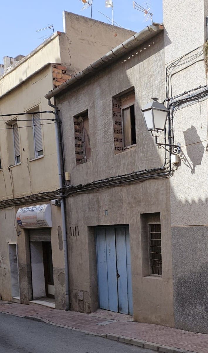 Casa de 2 habitaciones en Monóvar / Monóver en venta - 45.000 € (Ref: 8875946)