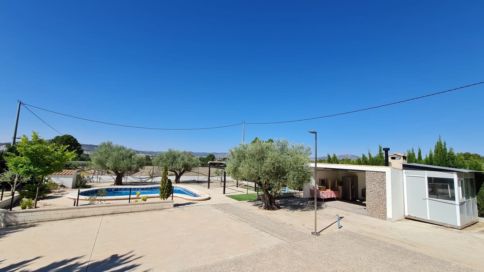 5 sypialnia Willa na sprzedaż w Yecla z basenem - 359 995 € (Ref: 8890804)