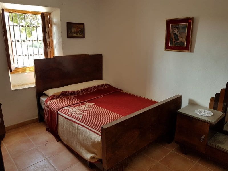 8 sypialnia Finka/Dom wiejski na sprzedaż w Yecla z garażem - 629 000 € (Ref: 8893456)