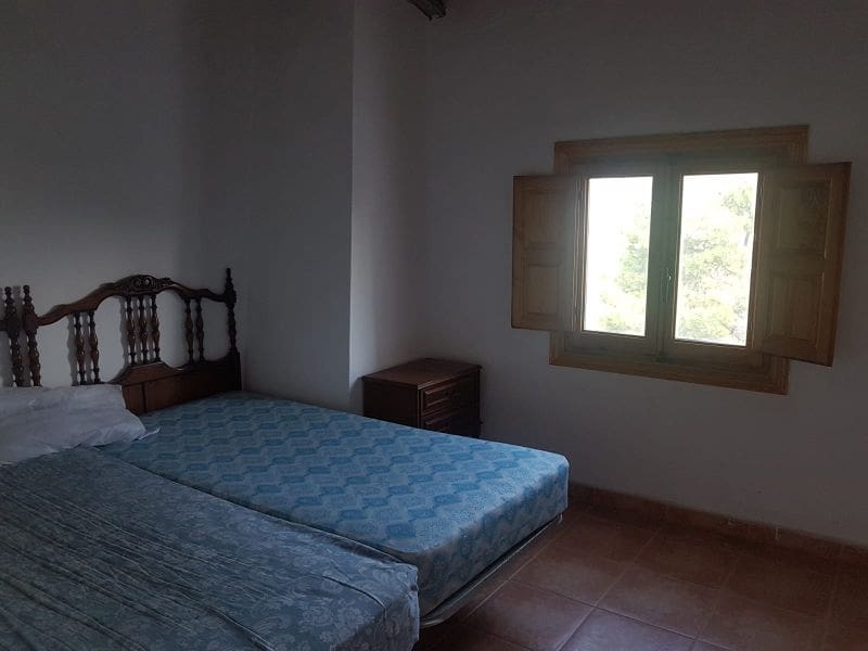 8 sypialnia Finka/Dom wiejski na sprzedaż w Yecla z garażem - 629 000 € (Ref: 8893456)