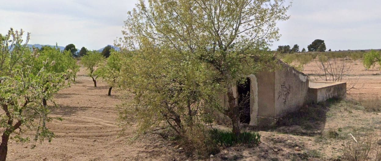Landgrundstück zu verkaufen in Yecla - 12.000 € (Ref: 8920400)
