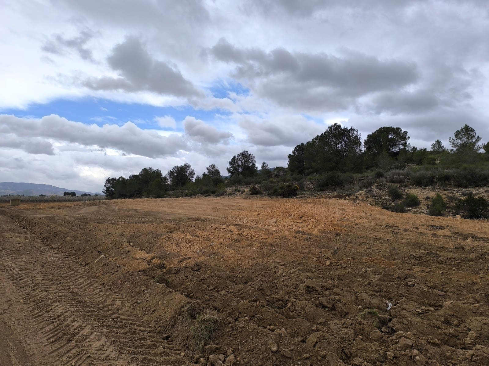 Grunde uden byggetilladelser til salg i Chinorlet / Xinorlet - € 34.995 (Ref: 8923291)