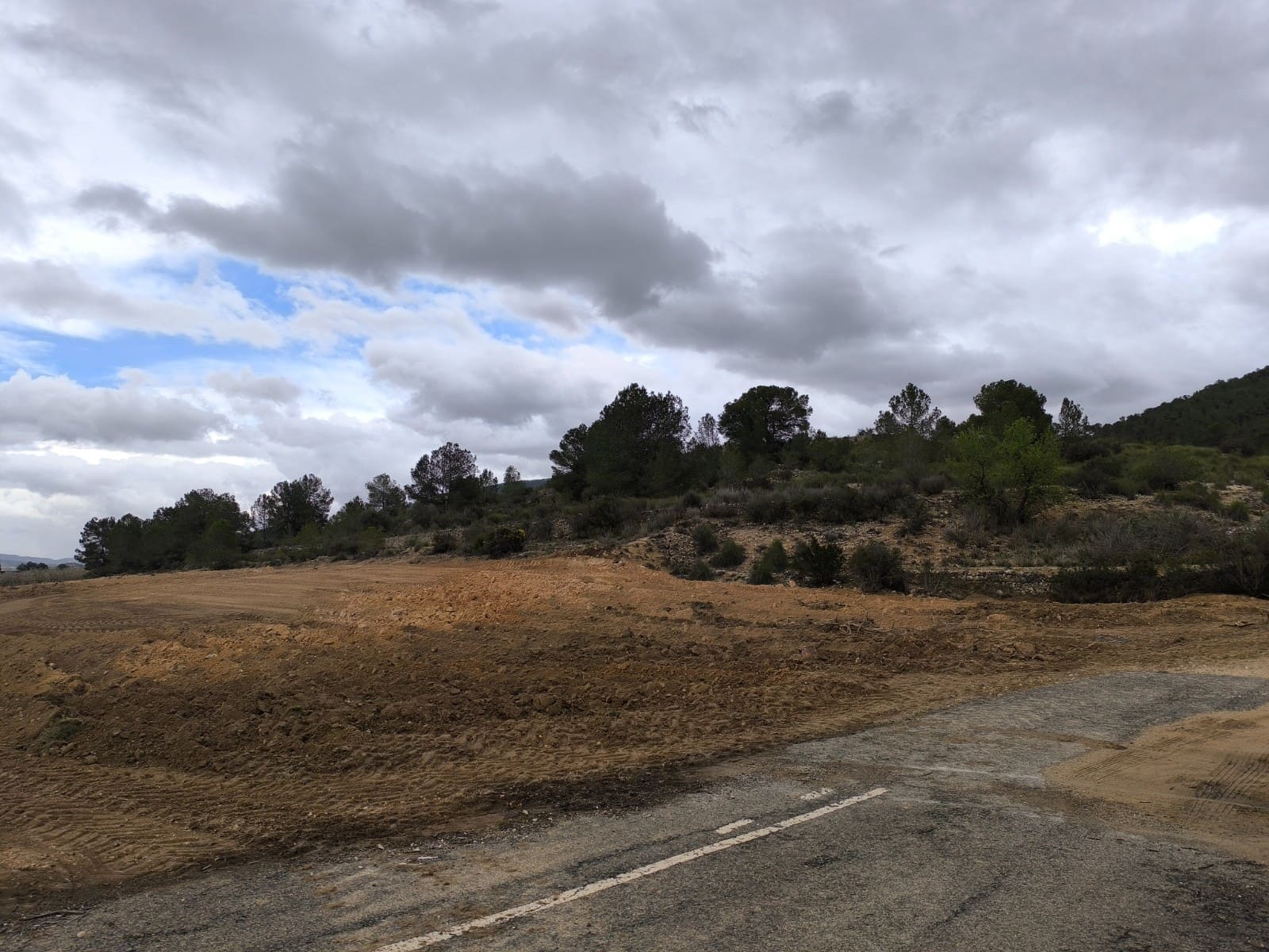 Grunde uden byggetilladelser til salg i Chinorlet / Xinorlet - € 34.995 (Ref: 8923291)